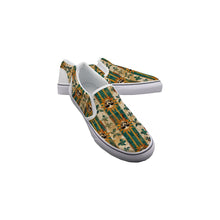 Load image into Gallery viewer, Men&#39;s Slip On Sneakers skull/palm print
