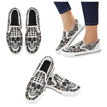 Load image into Gallery viewer, Men&#39;s Slip-on Canvas Shoes (Model 019) jaxs14 skull print
