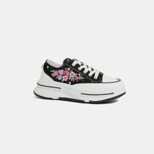 Load image into Gallery viewer, Nicole Lee USA Embroidery Detail Platform Lace-Up Sneakers
