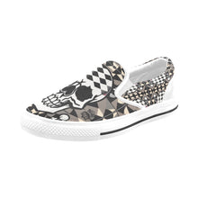 Load image into Gallery viewer, Men&#39;s Slip-on Canvas Shoes (Model 019) jaxs14 skull print
